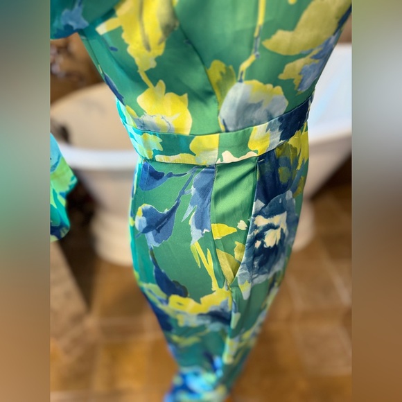 NWT ZARA FLORAL PRINT JUMPSUIT MULTICOLOURED, SIZE Small - Picture 9 of 15